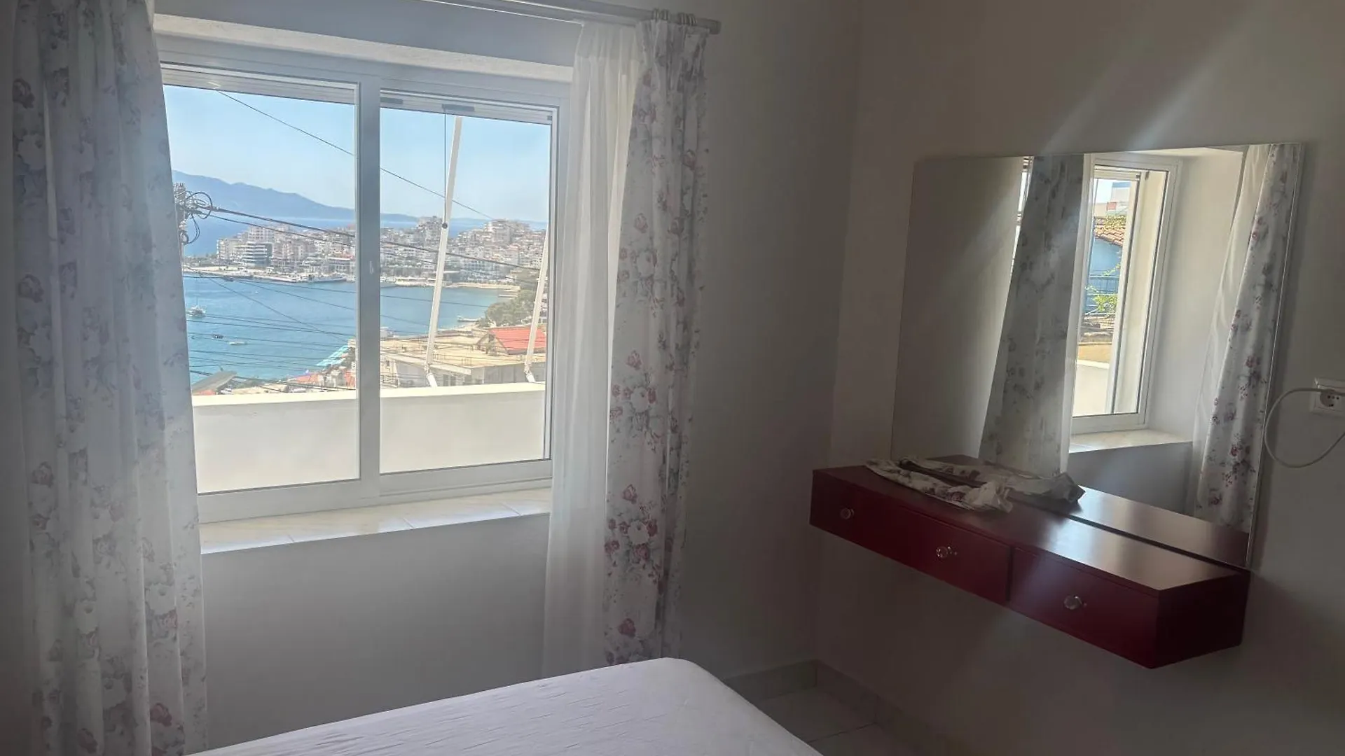 View Apartment Sarandë 0*,
